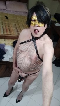 sexynavel from Ontario,Canada